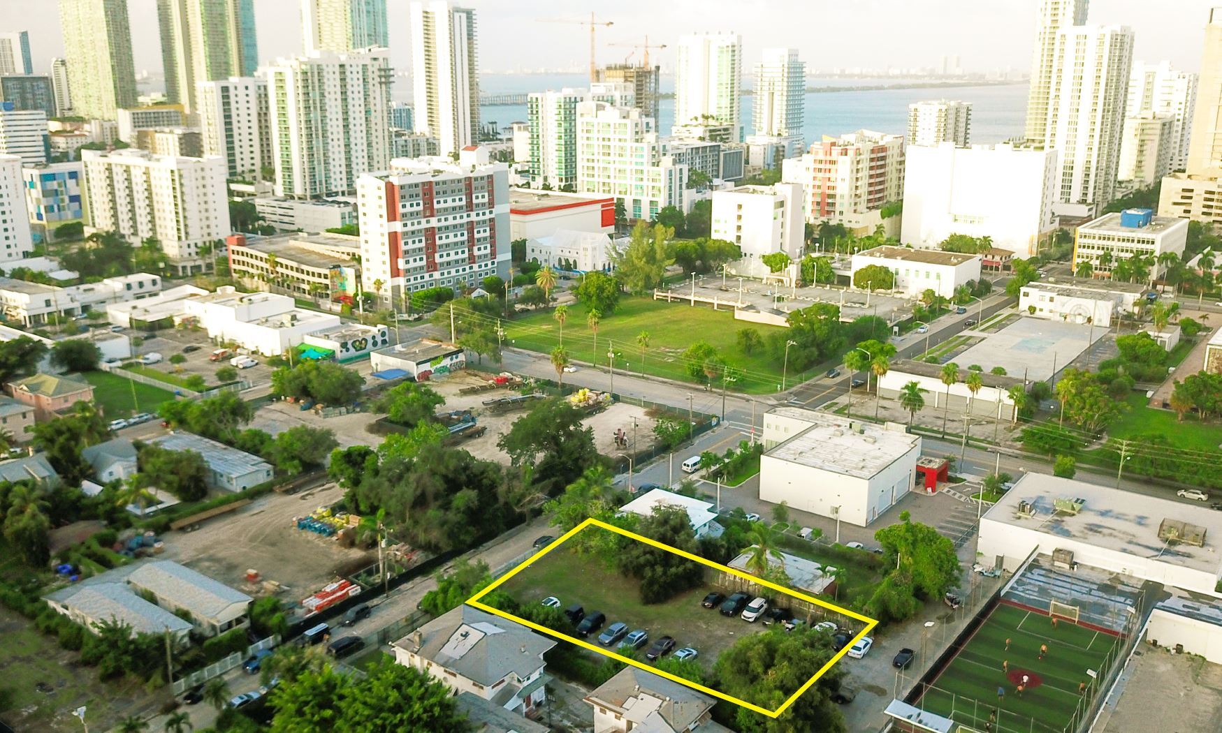 144 22nd st, Miami, FL à vendre Photo principale– Image 1 sur 12