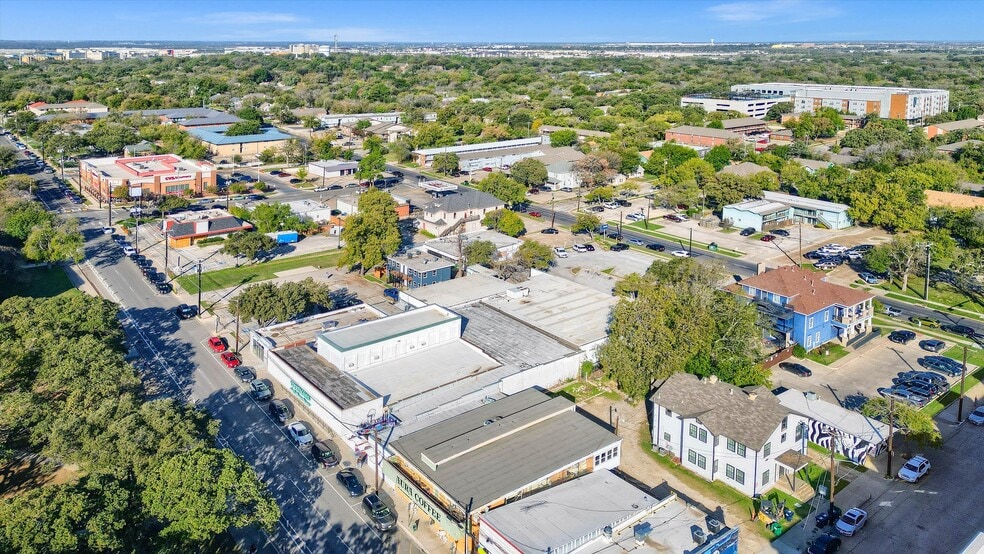 1314 W Hickory St, Denton, TX à vendre - Photo de l’immeuble – Image 3 sur 12