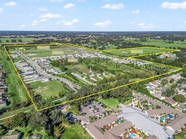 NE 125th Loop, Oxford, FL à vendre - Photo de l’immeuble – Image 3 sur 12