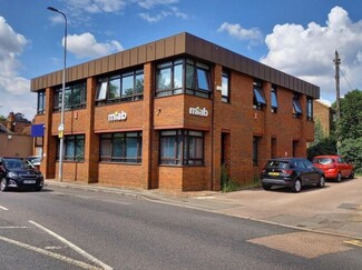 Plus de détails pour 9 Walkern Rd, Stevenage - Bureau à vendre
