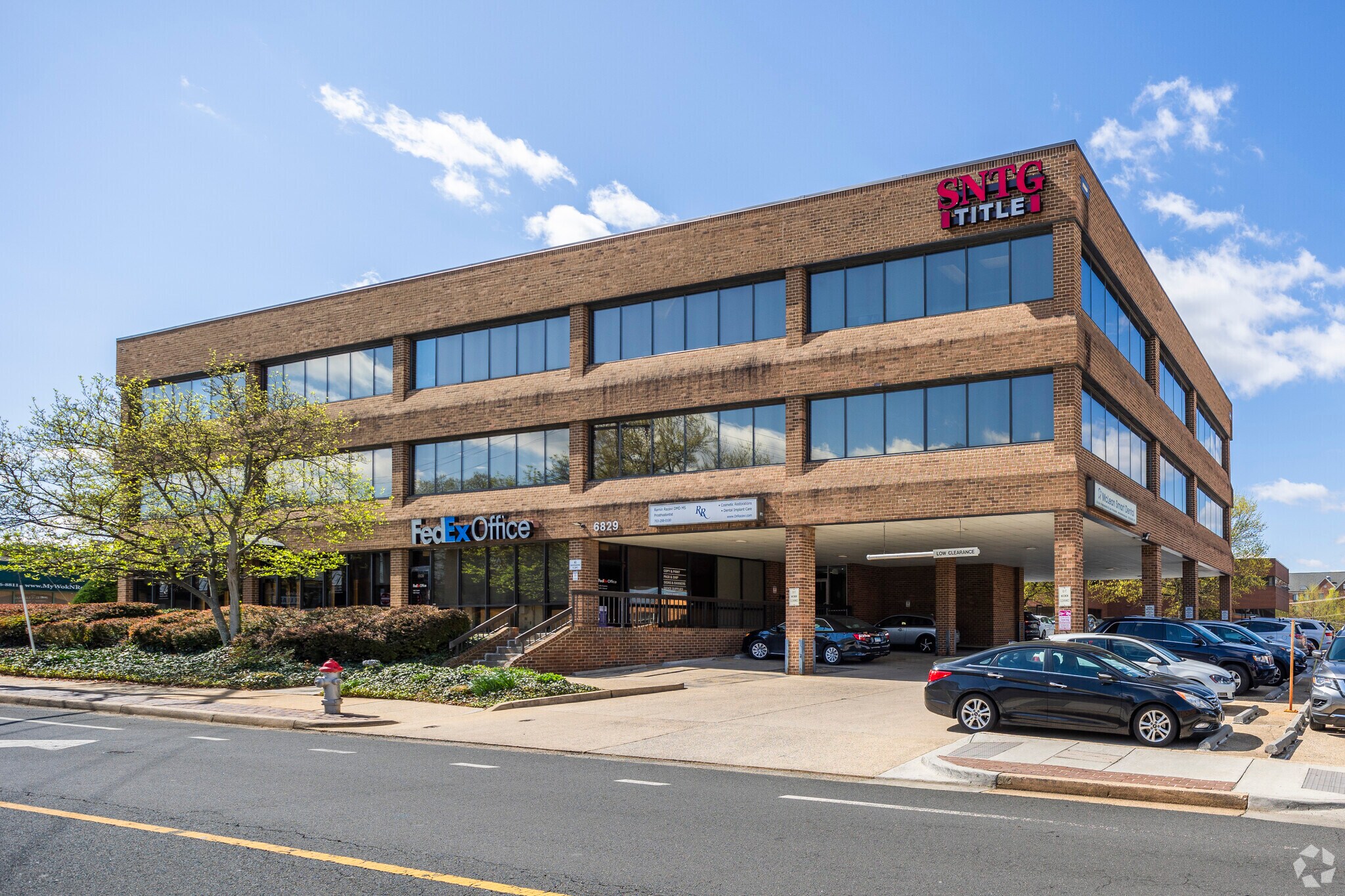 6829 Elm St, McLean, VA à louer Photo de l’immeuble– Image 1 sur 19