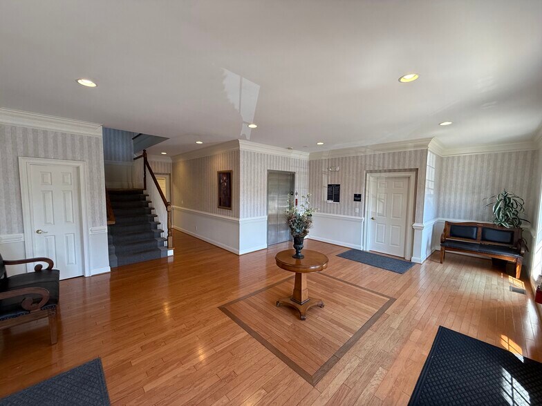 3453 Pelham Rd, Greenville, SC à louer - Photo de l’immeuble – Image 2 sur 18
