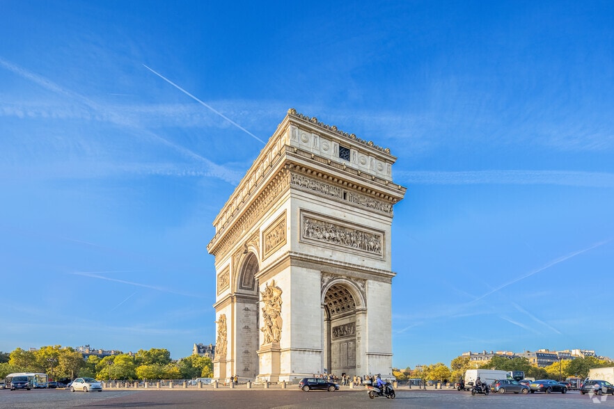 76-78 Avenue Des Champs Elysées, Paris à louer - Photo de l’immeuble – Image 3 sur 4