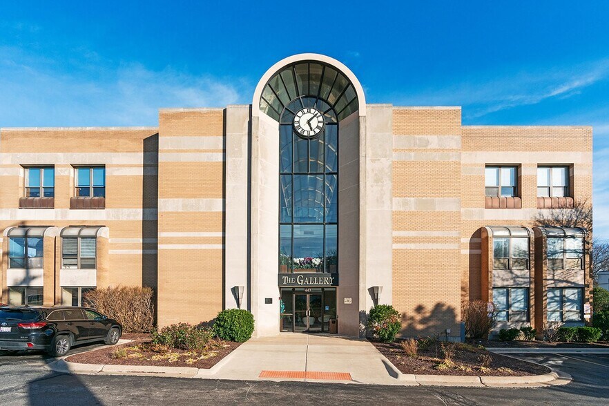 1S443 Summit Ave, Oakbrook Terrace, IL à louer - Photo de l’immeuble – Image 2 sur 5
