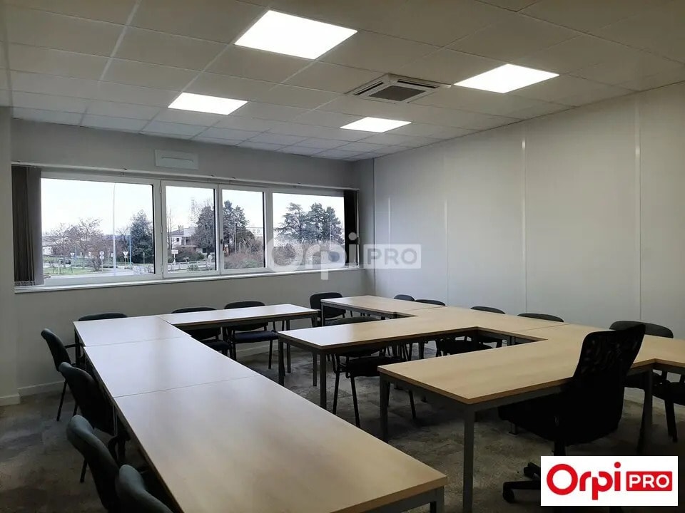 Bureau dans Romans-sur-Isère à louer Photo intérieure– Image 1 sur 11