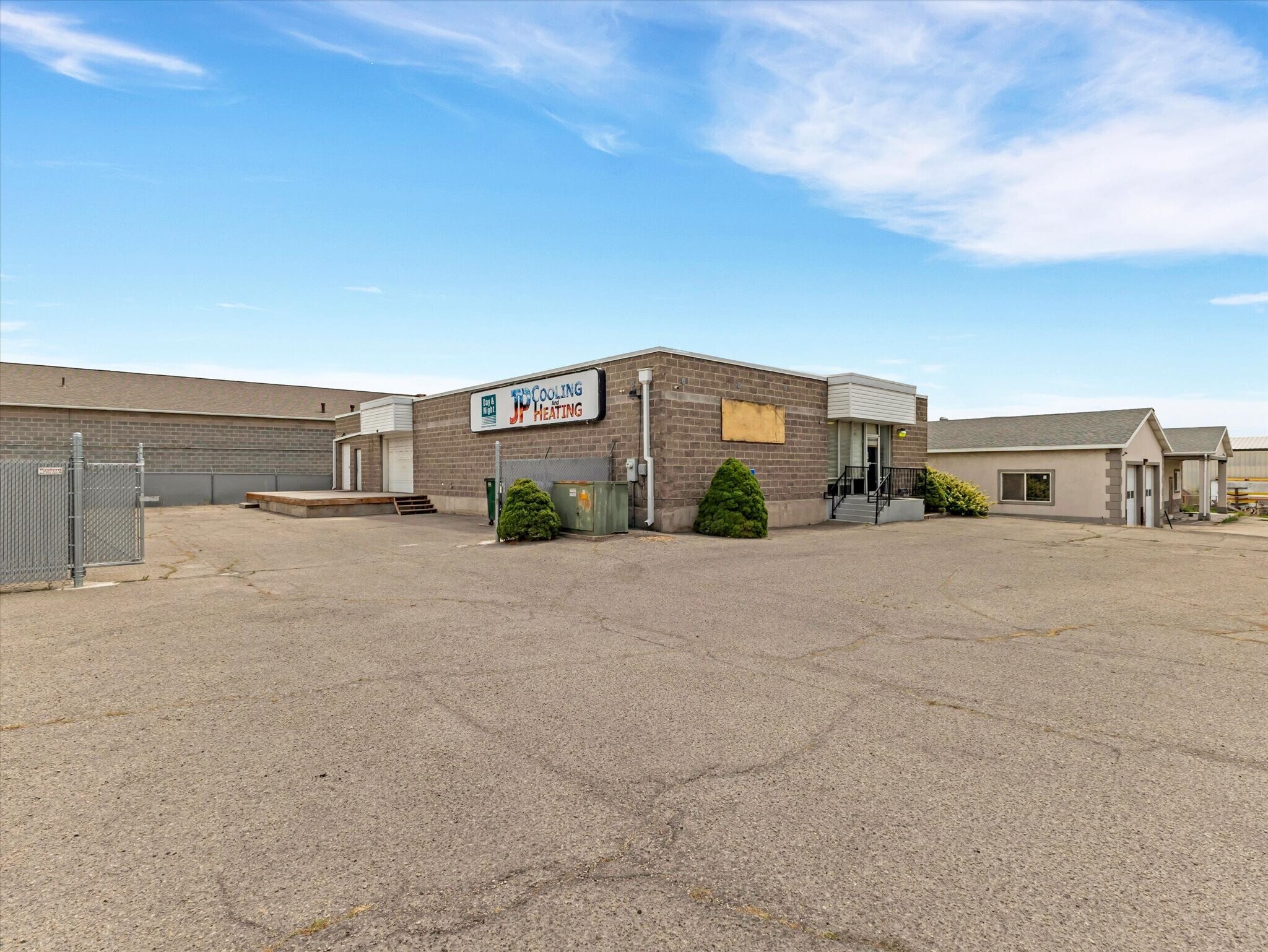 1355 W 465 S, Orem, UT à vendre Photo de l’immeuble– Image 1 sur 33