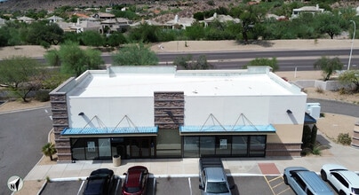 3131 E Lincoln Dr, Phoenix, AZ à louer Photo intérieure– Image 2 sur 4