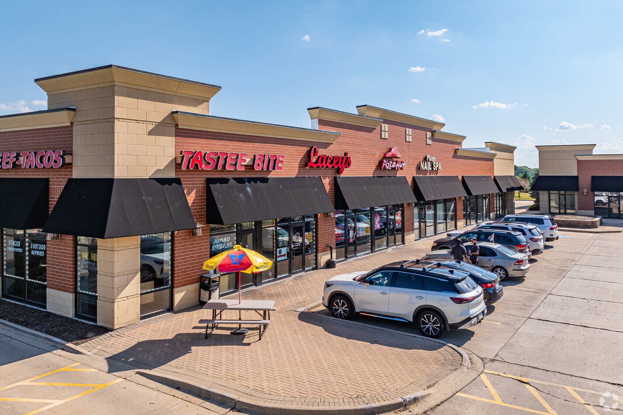 7000 Burroughs Ave, Plano, IL à louer Photo principale– Image 1 sur 2