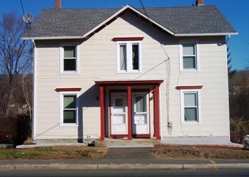 569 Rubber Ave, Naugatuck, CT à louer Photo principale– Image 1 sur 16