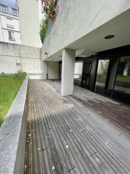 Local commercial dans Paris à vendre - Photo de l’immeuble – Image 3 sur 5