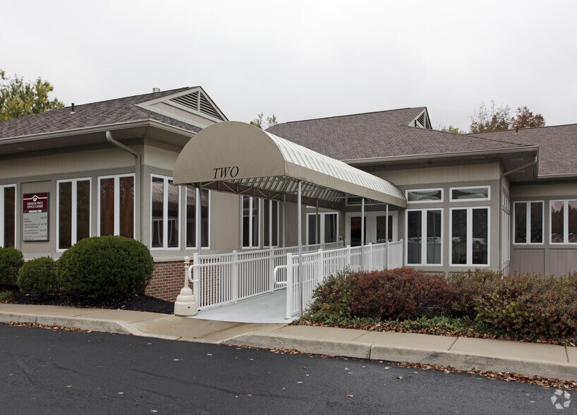 721 Dresher Rd, Horsham Township, PA à louer - Photo de l’immeuble – Image 2 sur 6