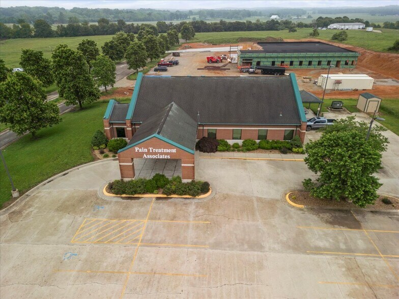 1410 Doctors Dr, West Plains, MO à vendre - Photo de l’immeuble – Image 3 sur 33
