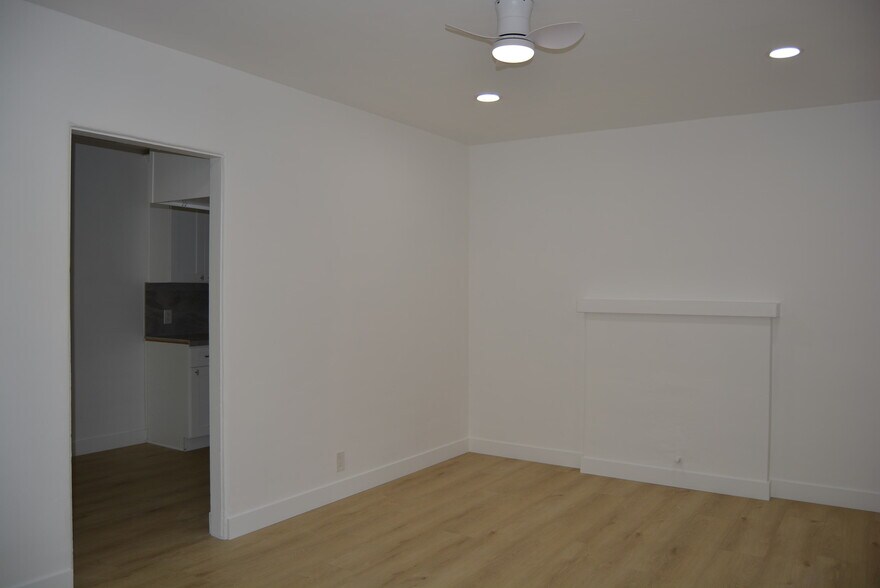 4224 Overland Ave, Culver City, CA à louer - Photo de l’immeuble – Image 2 sur 11