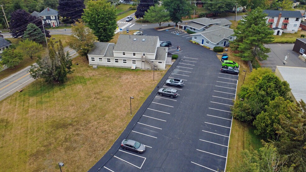 74 Bayview St, Yarmouth, ME à louer - Photo de l’immeuble – Image 2 sur 5