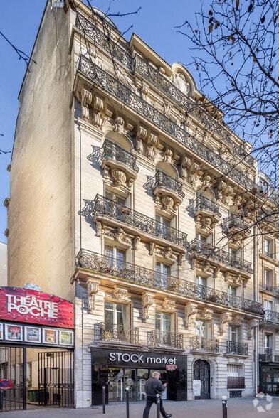 Bureau dans Paris à louer - Photo de l’immeuble – Image 2 sur 2