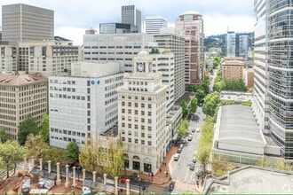 800-818 SW Broadway, Portland, OR à louer Photo intérieure– Image 1 sur 1
