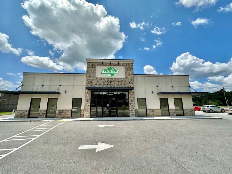 801 Garmon Park Ct, Loganville, GA à louer - Photo de l’immeuble – Image 2 sur 20