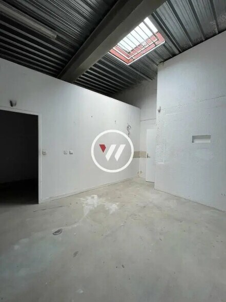 Bureau dans Aubagne à louer - Photo intérieure – Image 3 sur 4