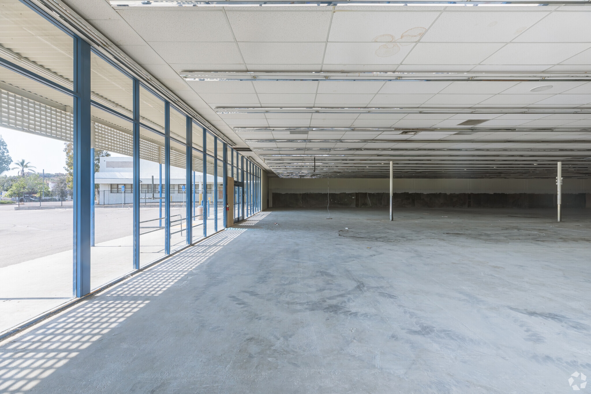 3099-3275 Lemon Grove Ave, Lemon Grove, CA à louer Photo intérieure– Image 1 sur 2