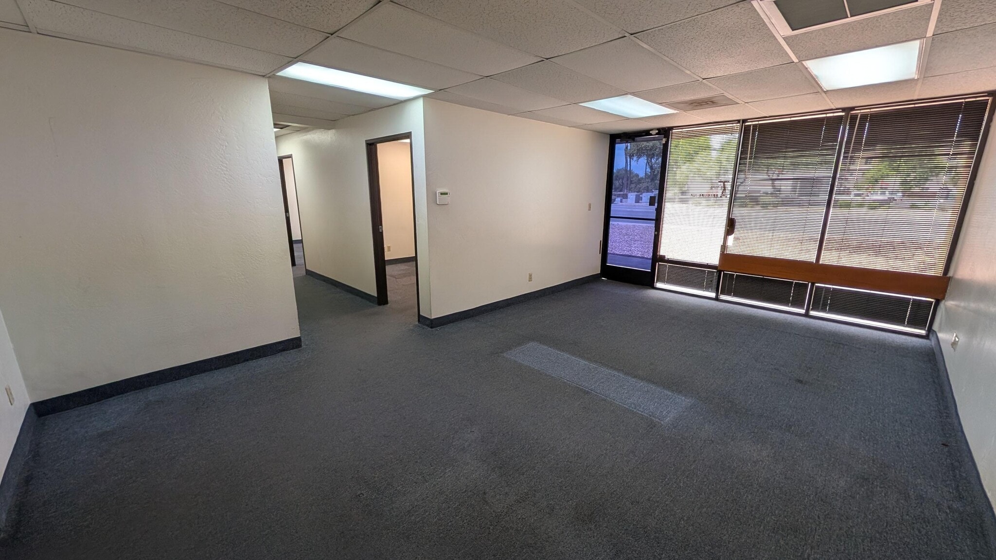 2105 S 48th St, Tempe, AZ à louer Photo intérieure– Image 1 sur 4