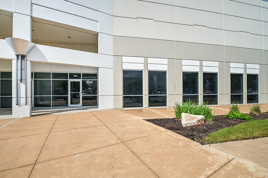 1340 Airport Commerce Dr, Austin, TX à louer - Photo de l’immeuble – Image 3 sur 24