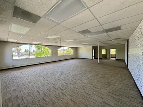 4970 El Camino Real, Los Altos, CA à louer Photo intérieure– Image 1 sur 5