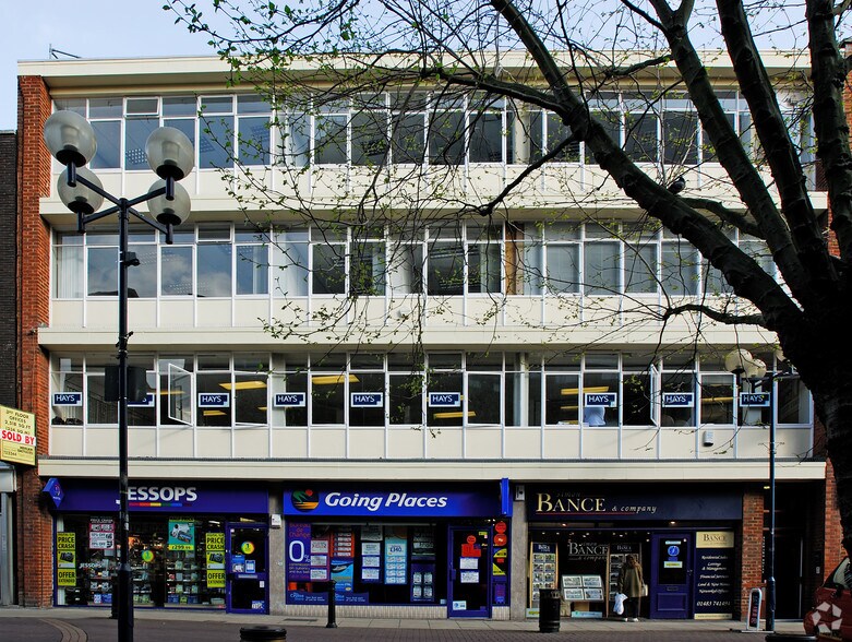 14-18 Commercial Way, Woking à louer - Photo de l’immeuble – Image 3 sur 12