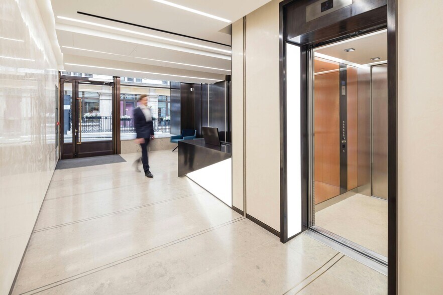 25-26 Bury St, Londres à louer - Photo de l’immeuble – Image 2 sur 3