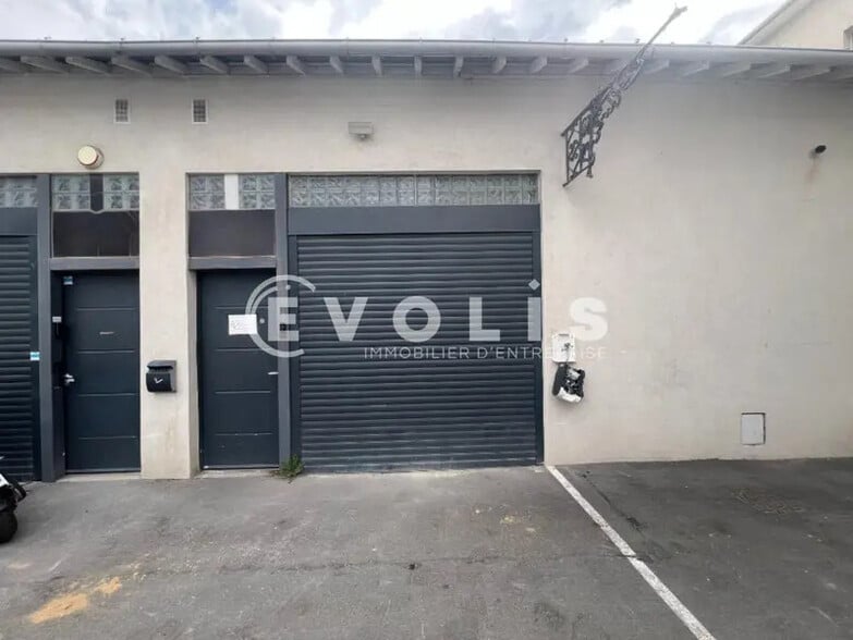 Local d’activités dans Alfortville à louer - Photo de l’immeuble – Image 2 sur 13