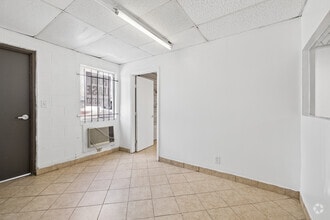 7001 Mullins Dr, Houston, TX à louer Photo intérieure– Image 1 sur 4