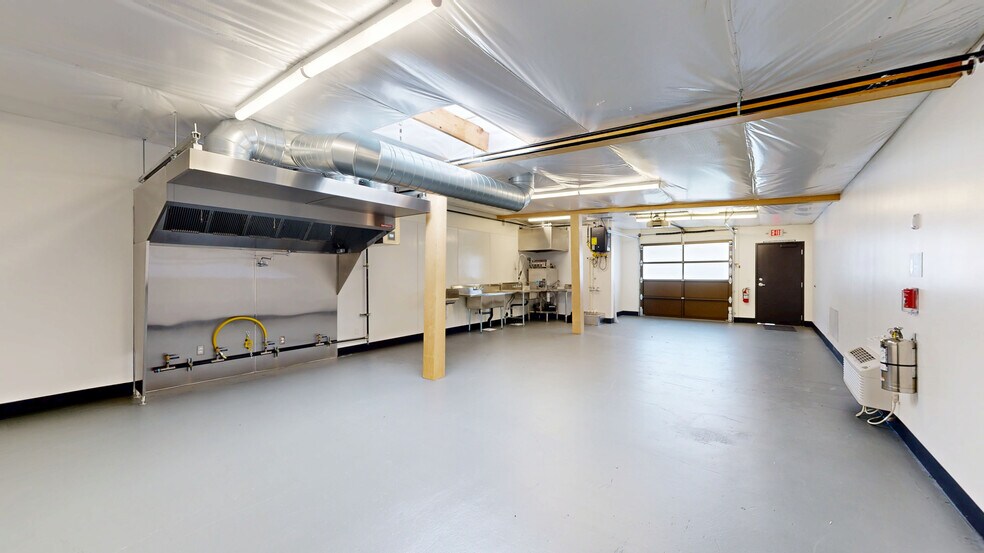 3137 NE 82nd Ave, Portland, OR à vendre - Numérisation 3D Matterport – Image 2 sur 28