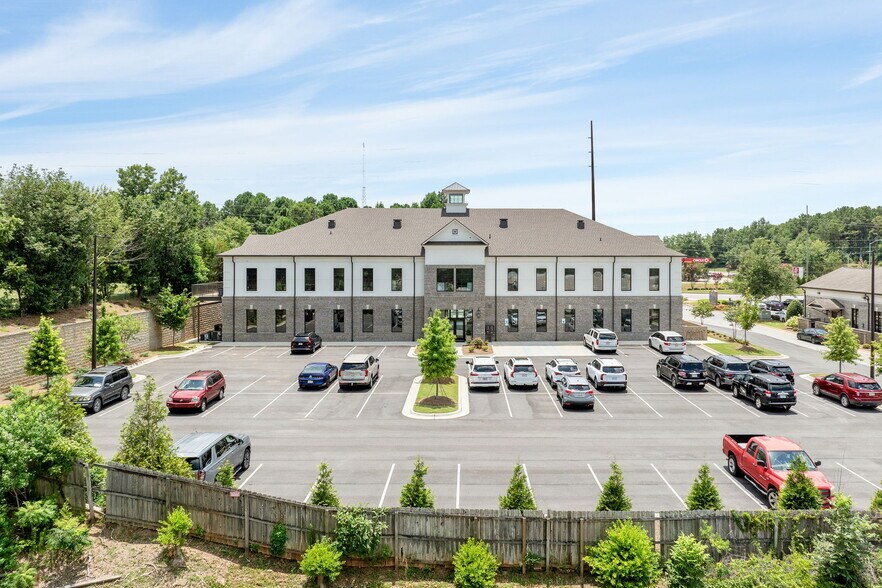 2372 E University Dr, Auburn, AL à louer - Photo de l’immeuble – Image 2 sur 7