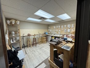 2055 S Oneida St, Denver, CO à louer Photo intérieure– Image 1 sur 8