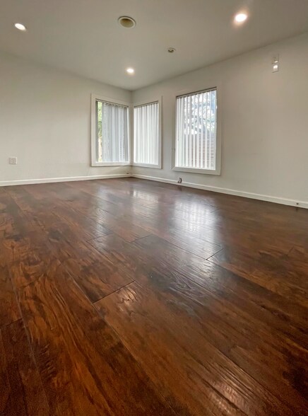 3500 S Lamar Blvd, Austin, TX à louer - Photo de l’immeuble – Image 3 sur 5