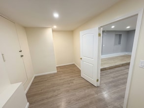 1861 86th St, Brooklyn, NY à louer Photo intérieure– Image 1 sur 2