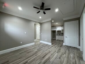 12410 Spring Cypress Rd, Tomball, TX à louer Photo intérieure– Image 2 sur 22