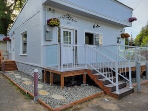 311 NW Kerron Ave, Winlock, WA à vendre Photo intérieure– Image 1 sur 5