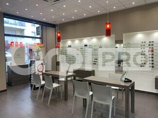 Plus de détails pour Local commercial à louer