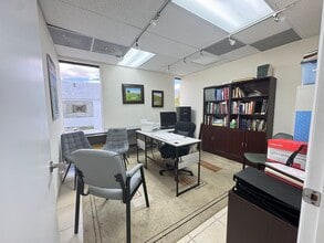 9220 SW 72nd St, Miami, FL à louer Photo intérieure– Image 2 sur 10