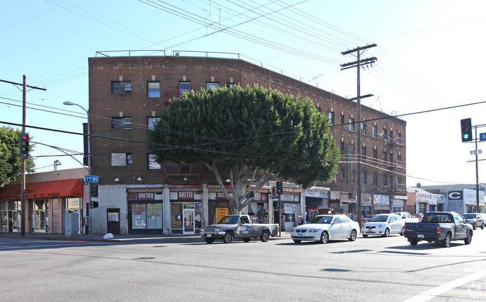 705 E 9th St, Los Angeles, CA à vendre - Photo principale – Image 1 sur 2