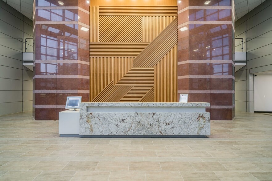 11450 Compaq Center West Dr, Houston, TX à louer - Hall d’entrée – Image 3 sur 11