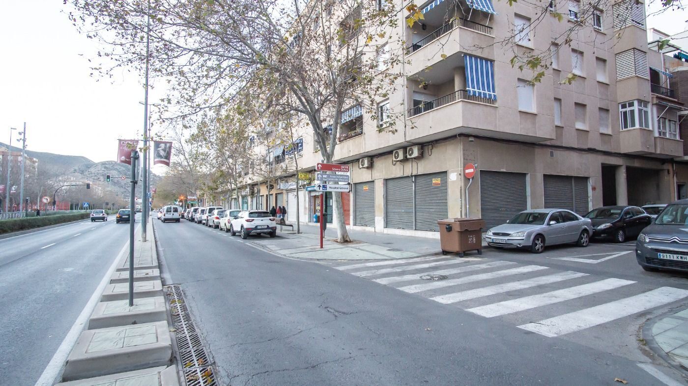 Local commercial dans Elda, Alicante à vendre Photo de l’immeuble– Image 1 sur 7