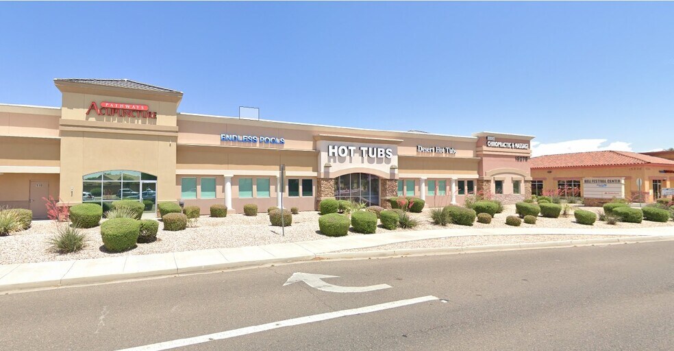 15278 W Bell Rd, Surprise, AZ à louer - Photo de l’immeuble – Image 3 sur 4