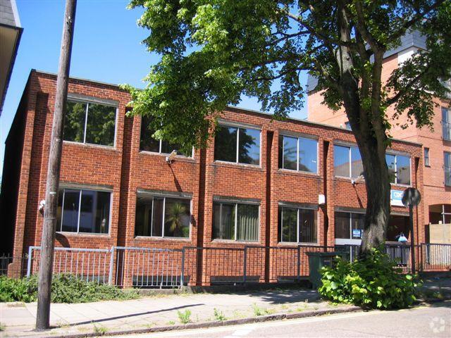 20-22 Station Rd, Kettering à vendre - Photo principale – Image 1 sur 6