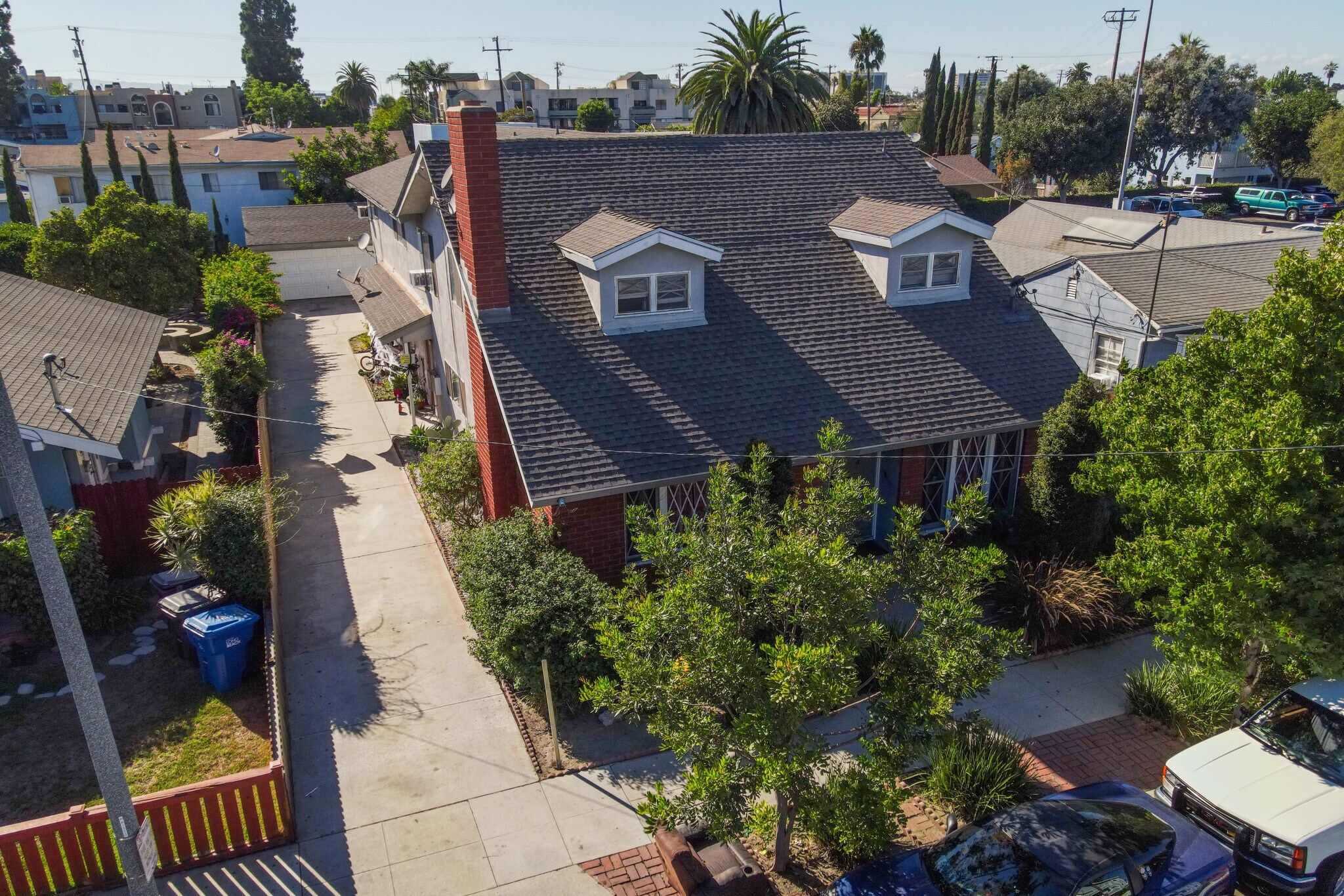 573 Nebraska Ave, Long Beach, CA à vendre Photo de l’immeuble– Image 1 sur 18