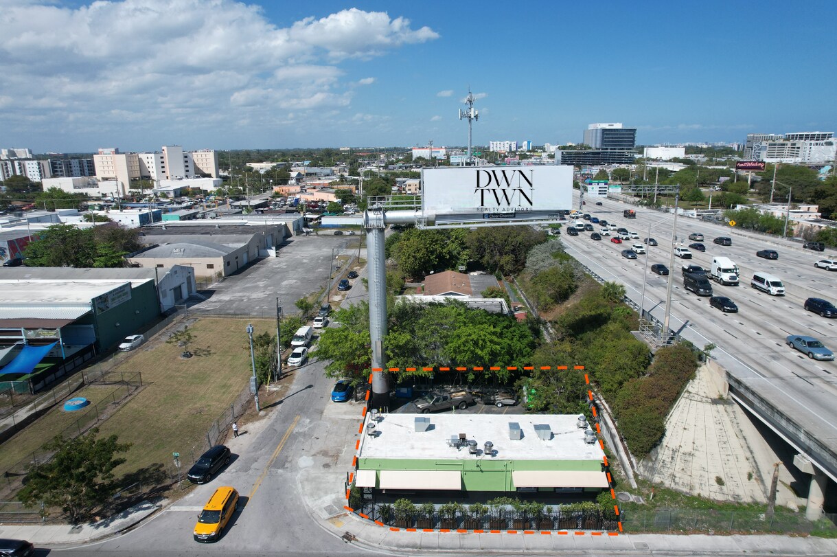 643 NW 20th St, Miami, FL à vendre Photo de l’immeuble– Image 1 sur 32