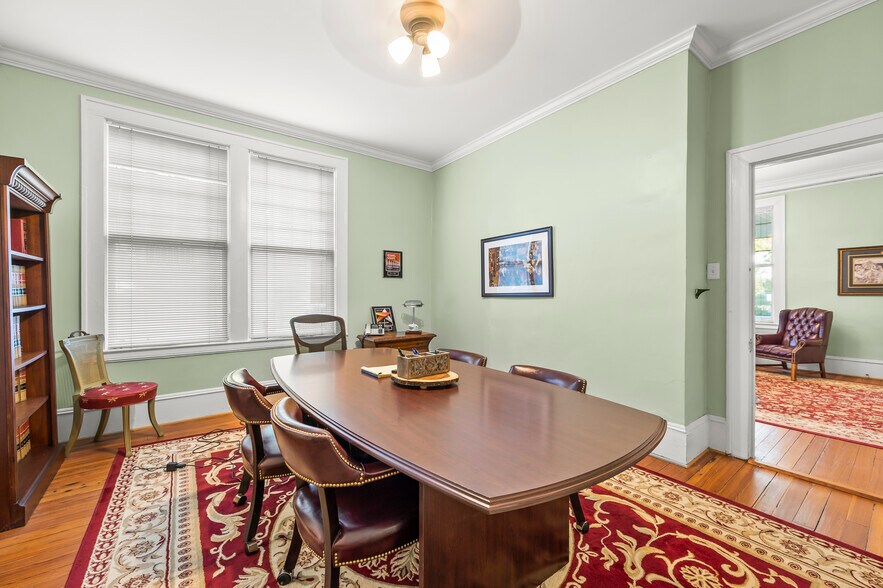1066 W Fourth St, Winston-Salem, NC à vendre - Photo de l’immeuble – Image 3 sur 8