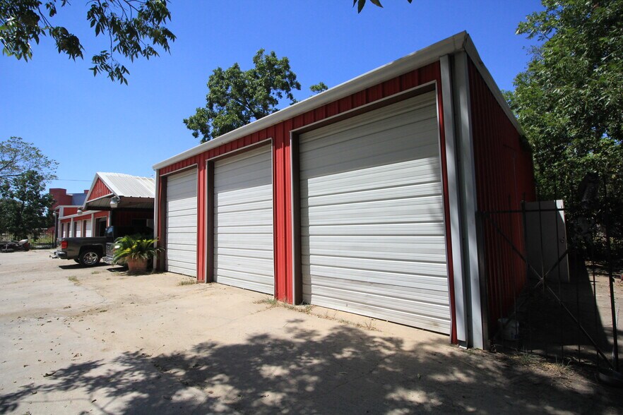 2736 Fennell St, Houston, TX à louer - Photo de l’immeuble – Image 2 sur 4