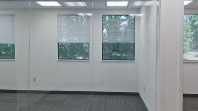 575 Route 28, Raritan, NJ à louer - Vidéo sur l’annonce professionnelle
