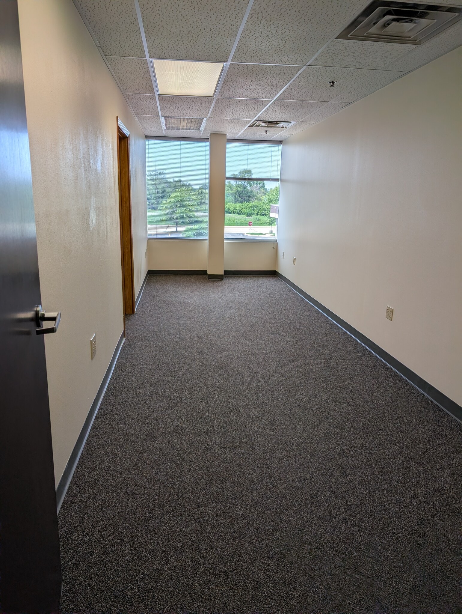 258 Corporate Dr, Madison, WI à louer Photo intérieure– Image 1 sur 4